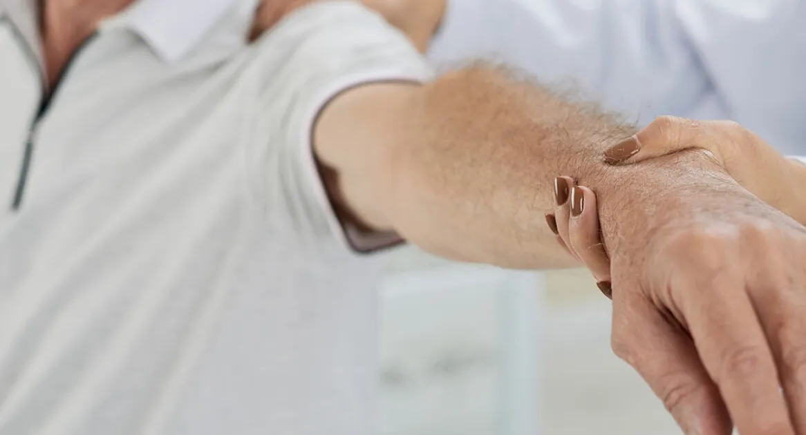 debilidad en los brazos